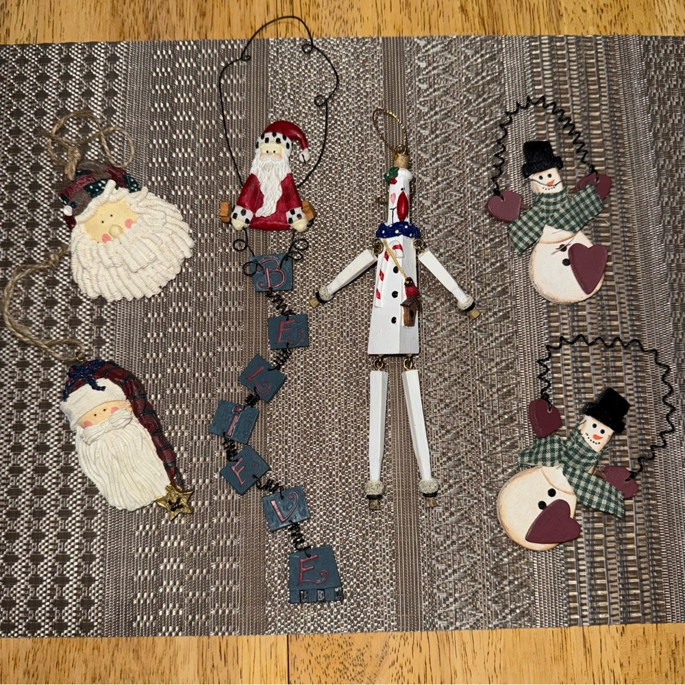 Festive Christmas Ornaments bundle of 6‎ different pieces